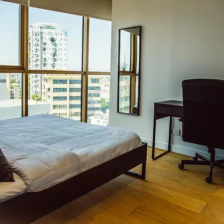 Phaedrus Living: 360 Tower Luxury Flat * Nicosia